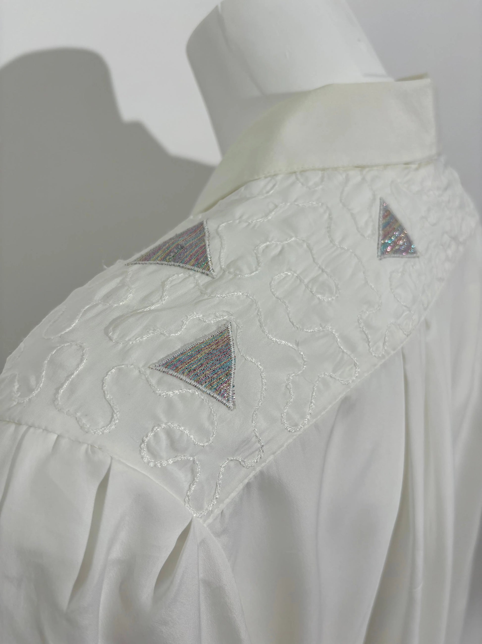 Elegant Charm 80s Košulja HELM:VNTG