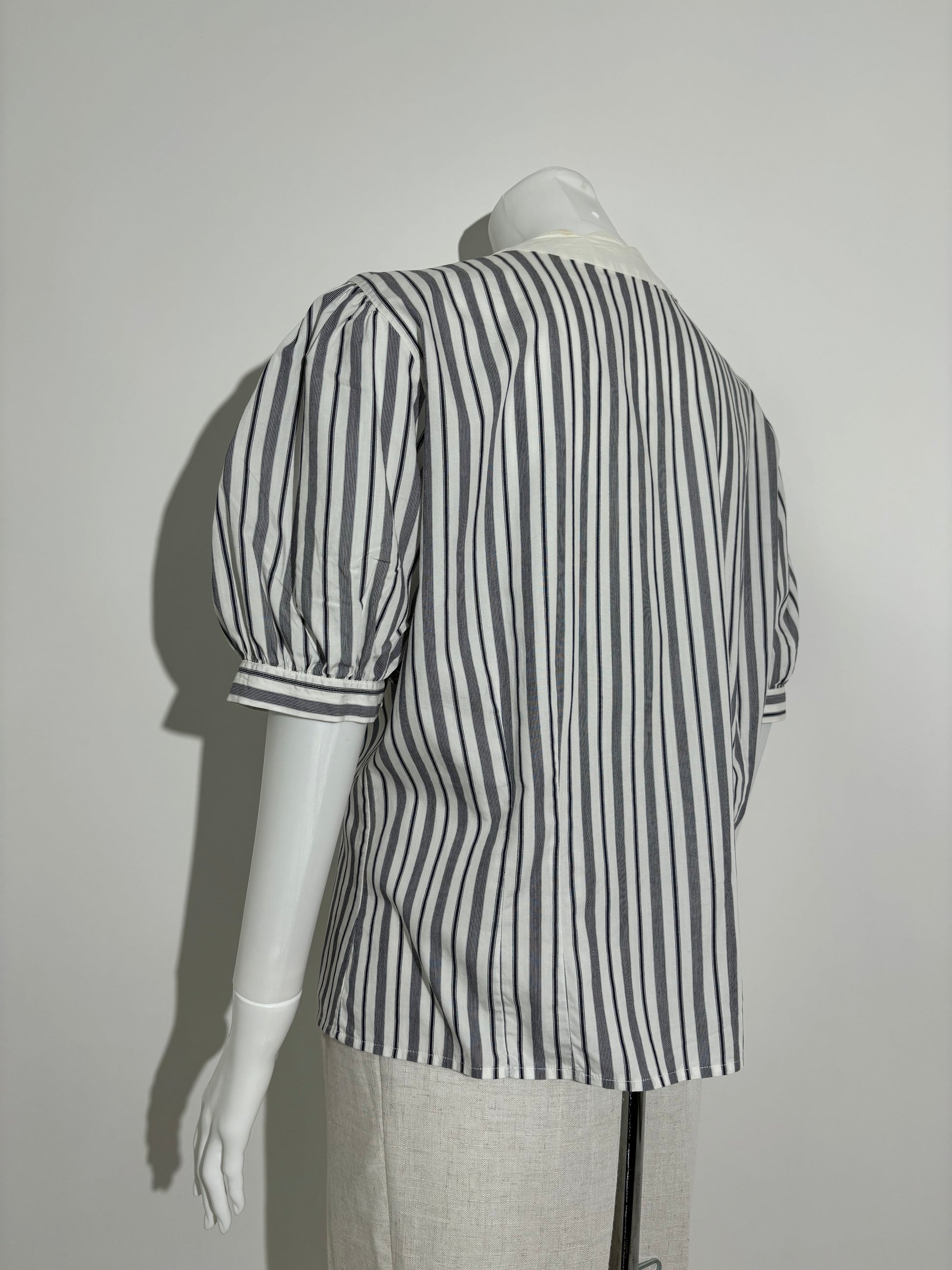 Striped Elegance 80s Bluza HELM:VNTG