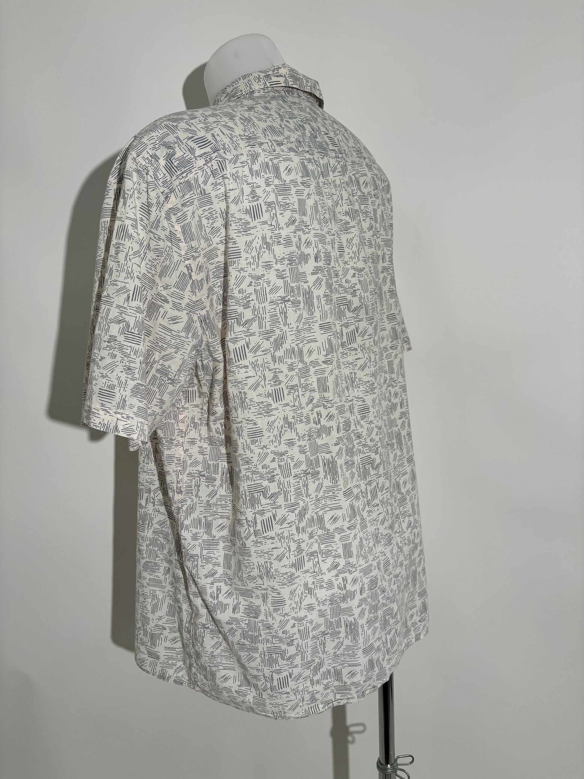 Navy and White Abstract 90s Košulja HELM:VNTG