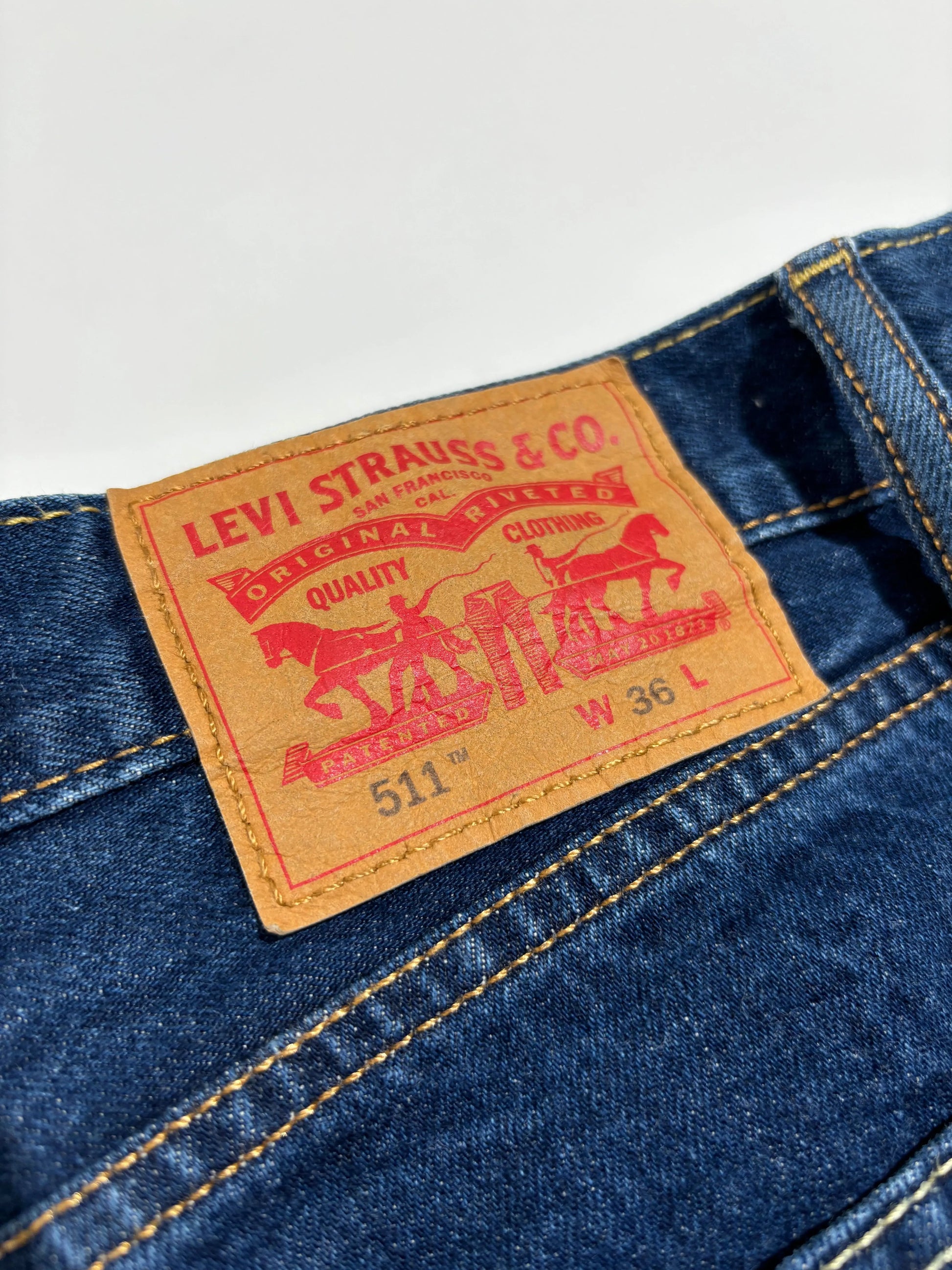 Levi's Classic Dark Blue Denim Bermude Levi's