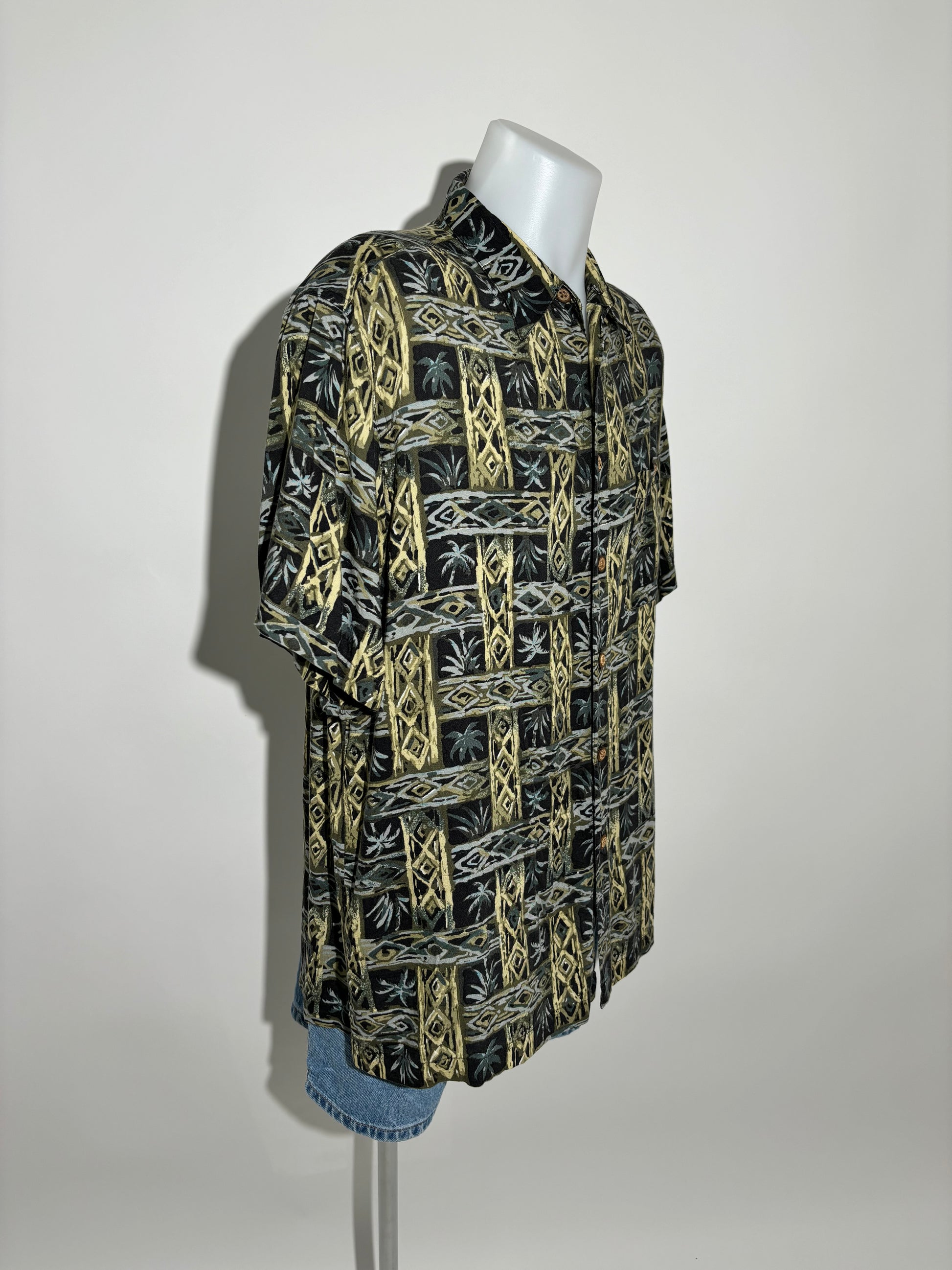 Island Dreams 80s Hawaiian Košulja HELM:VNTG