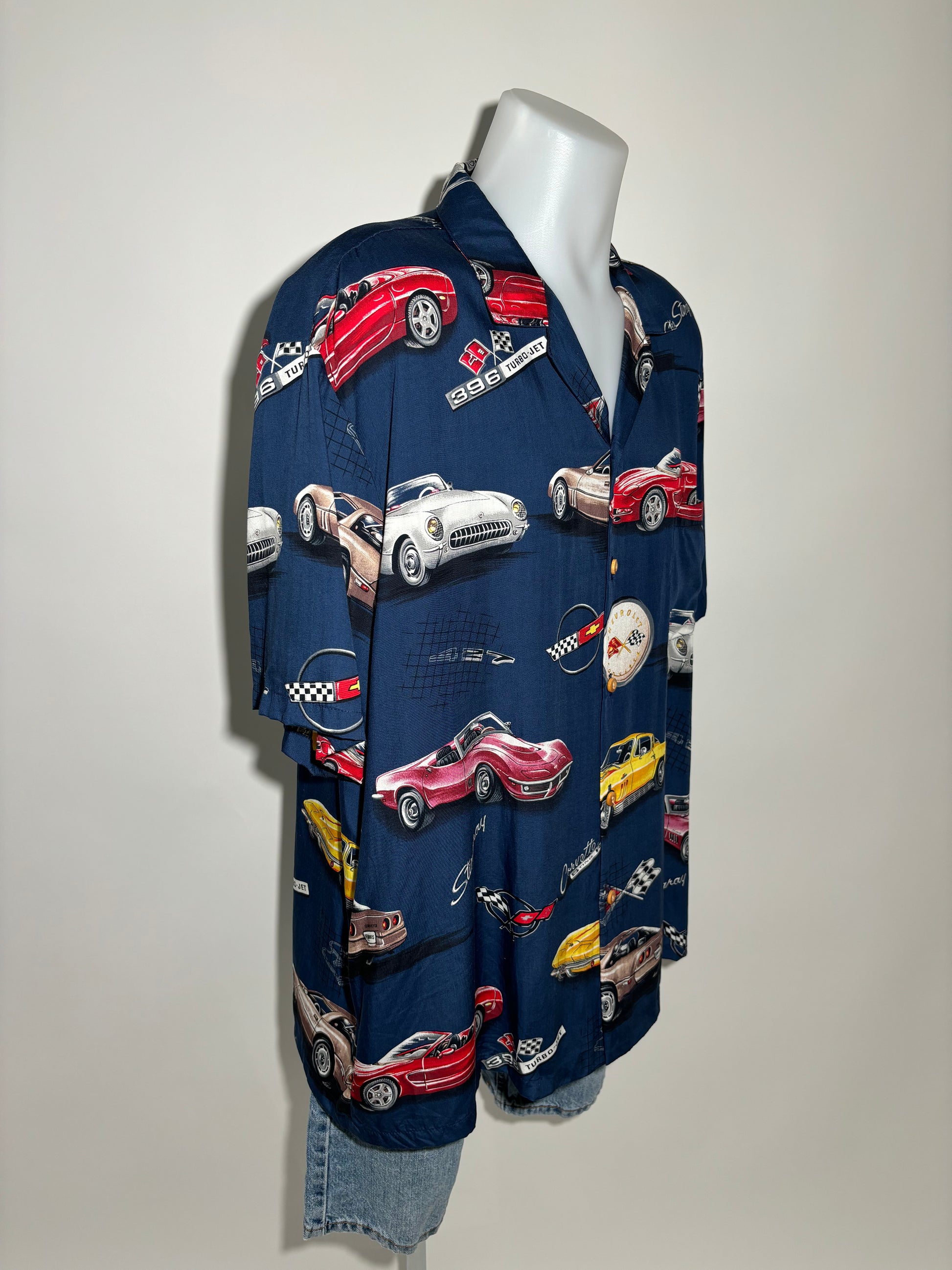 Chervolet Drive 90s Car Print Hawaiian Košulja HELM:VNTG