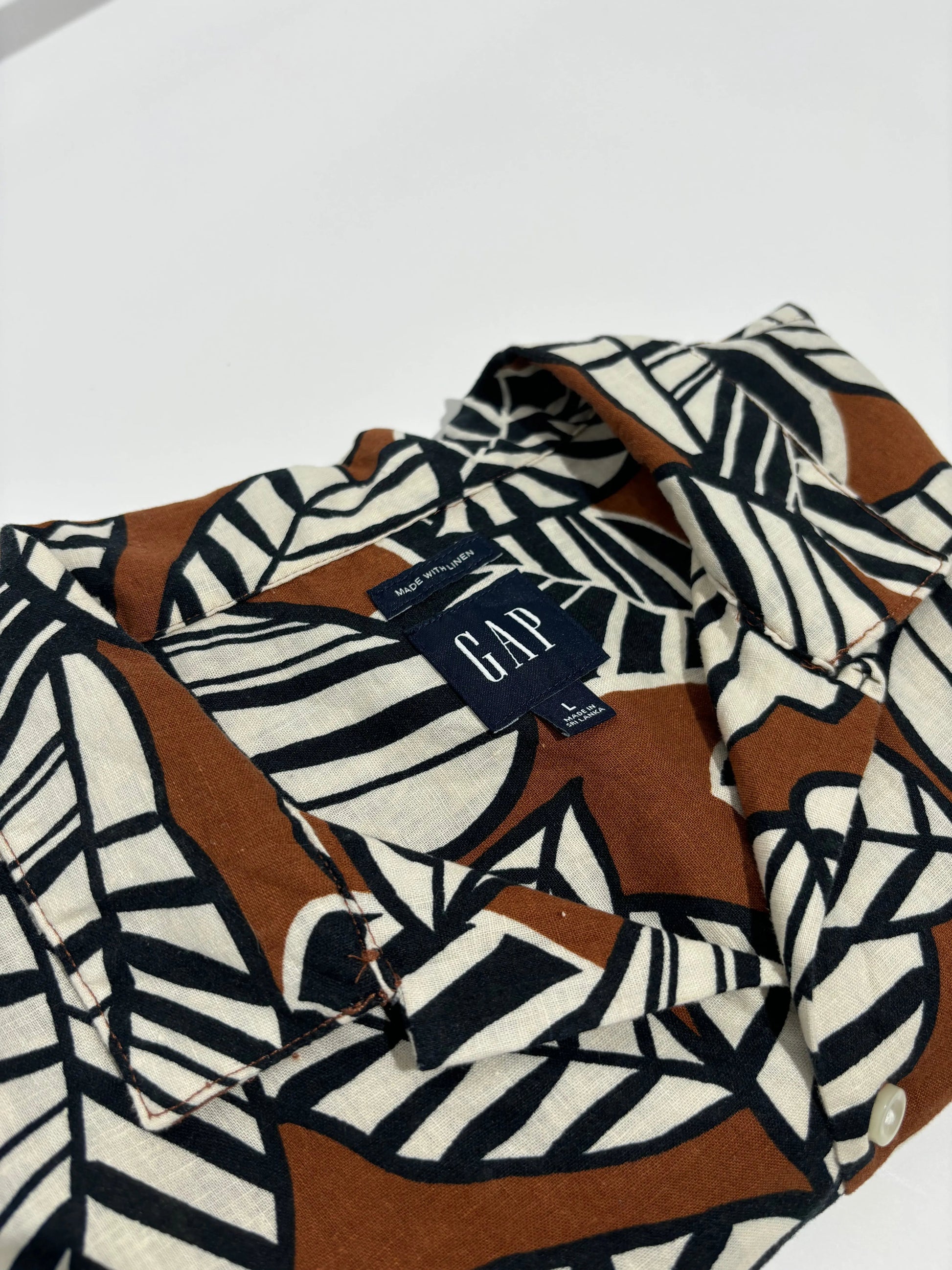 Jungle Rhythm 80s Hawaiian Košulja HELM:VNTG