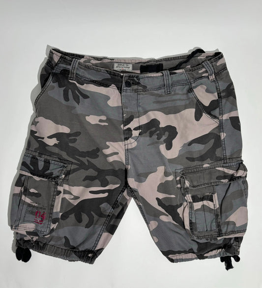 Airborn Vintage Urban Camo Cargo Bermude HELM:VNTG