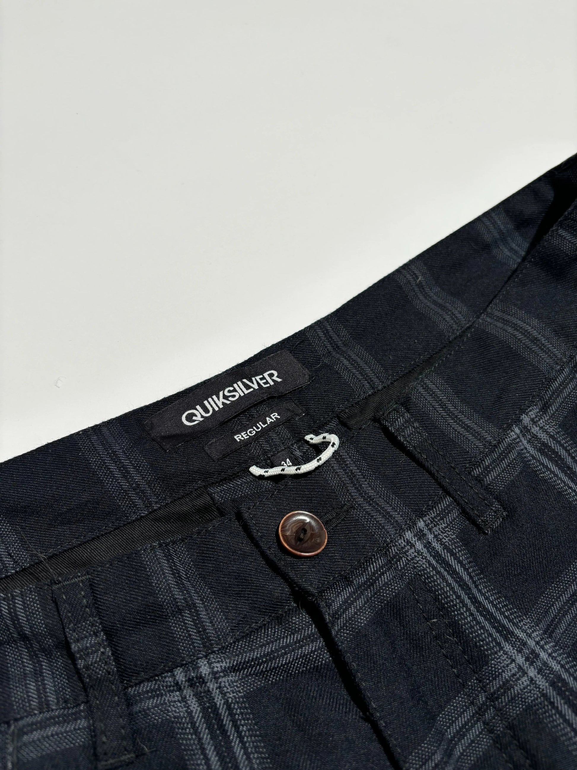 Quicksilver Silver Checkered Bermude HELM:VNTG