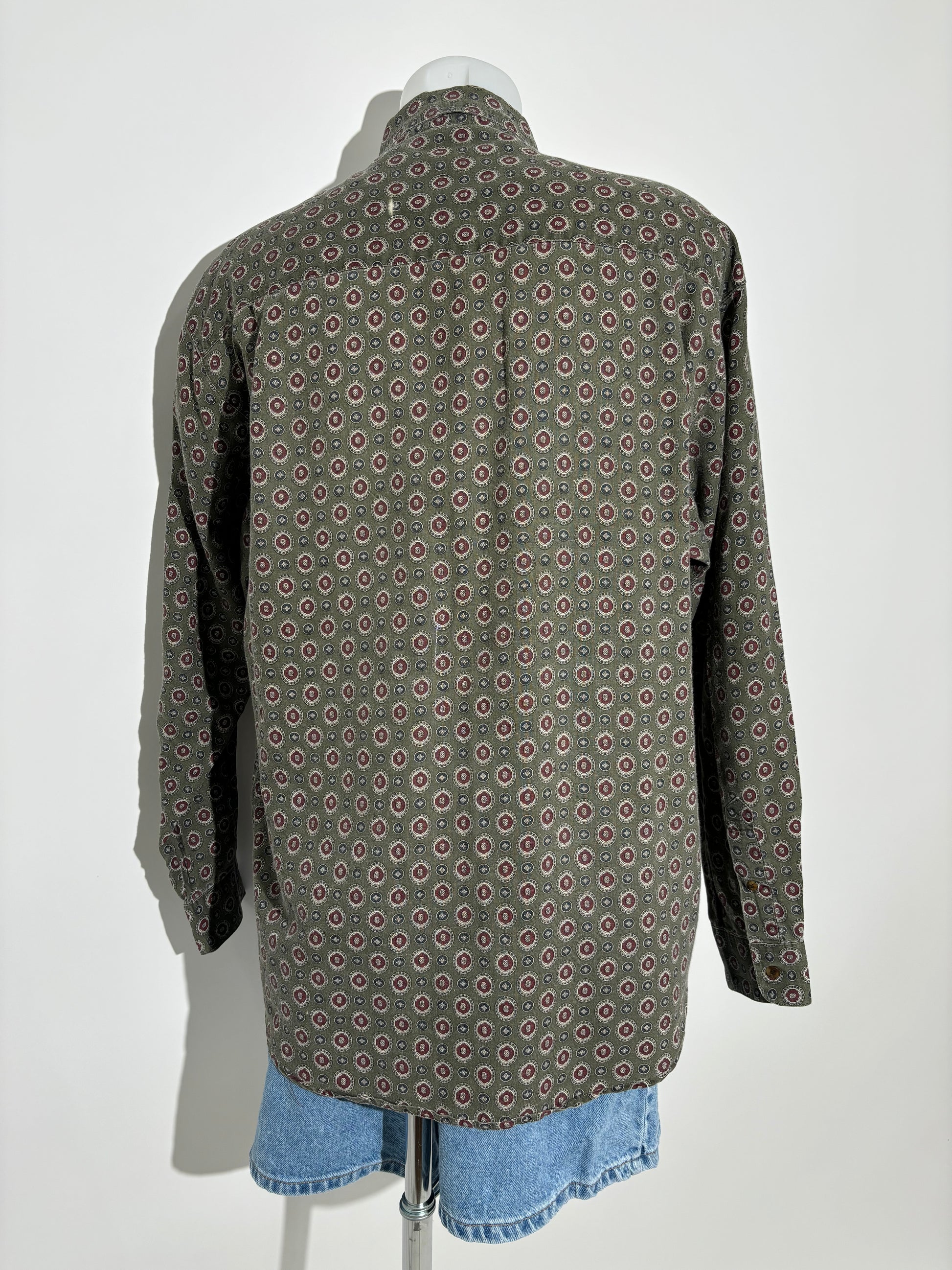 Boho Vibes 90s Medallion Košulja HELM:VNTG