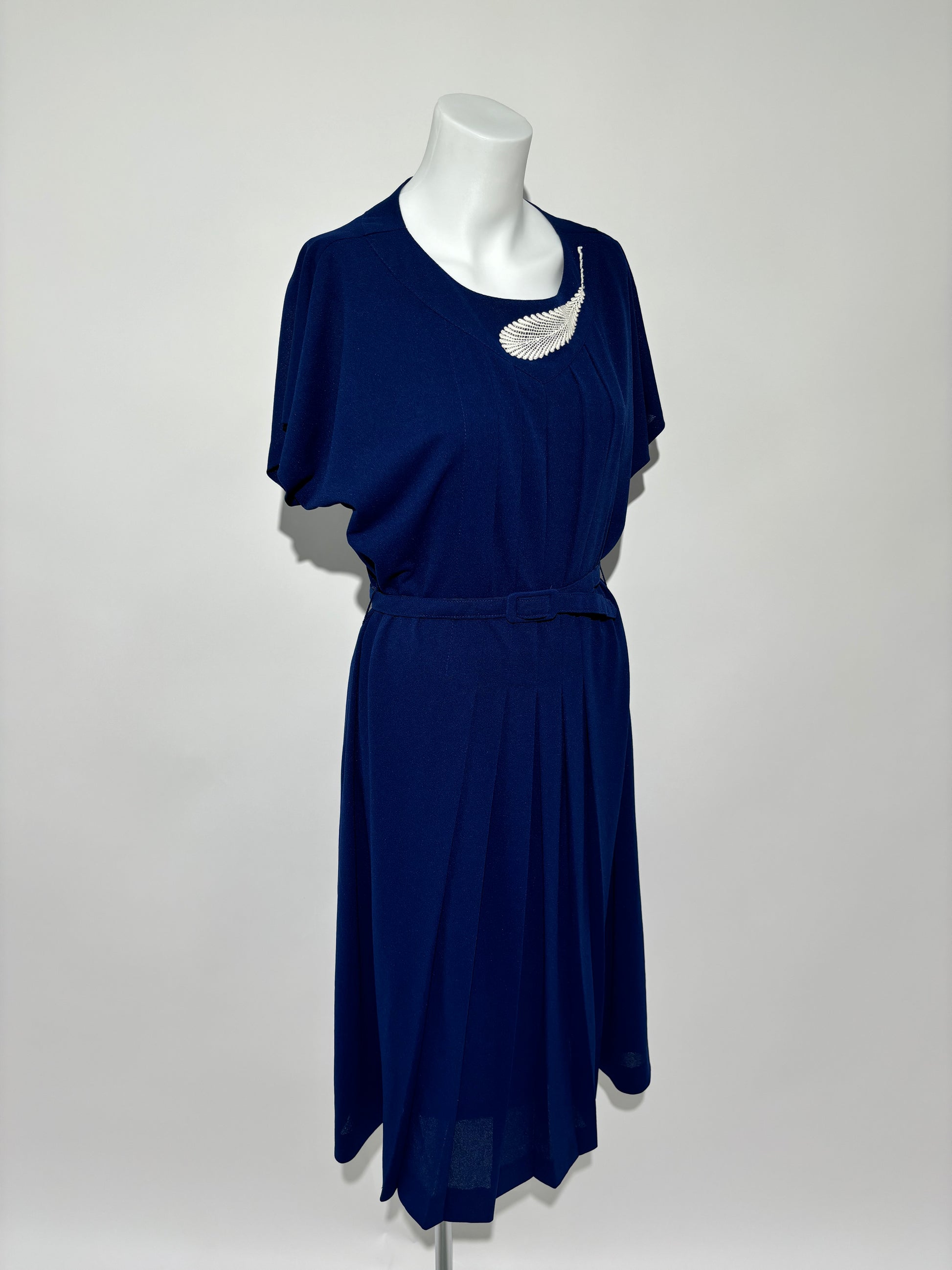 Elegant Night 90s Embroidered Haljina HELM:VNTG