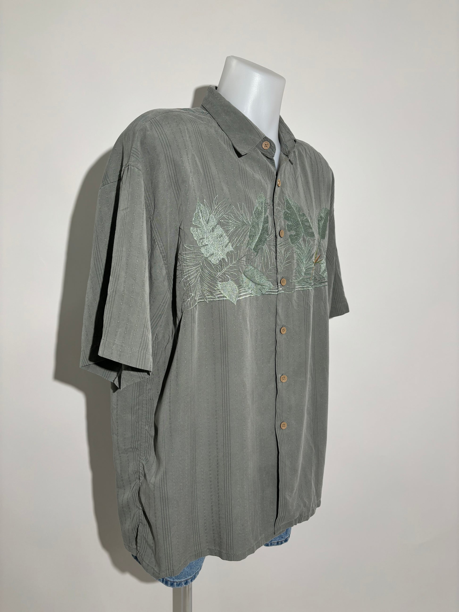 Green Tropical Embroidery 90s Hawaiian Košulja HELM:VNTG